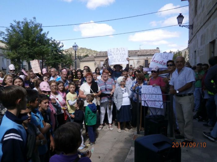 Priego se moviliza contra las macrogranjas de porcino