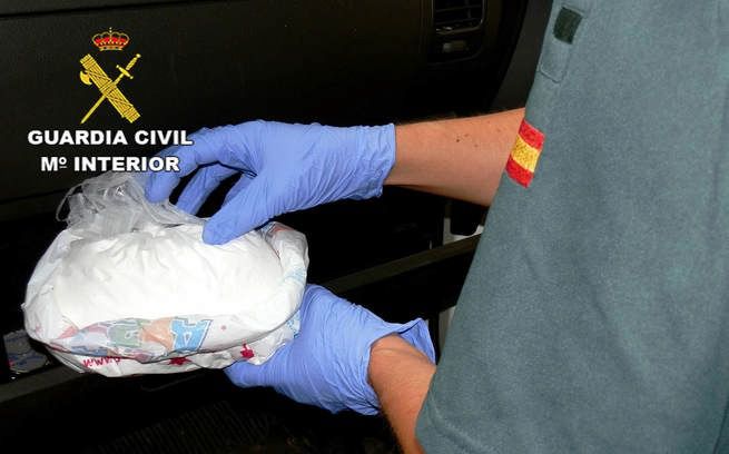 Incautan 1 kilo de 'polvo de ángel' en la A-4