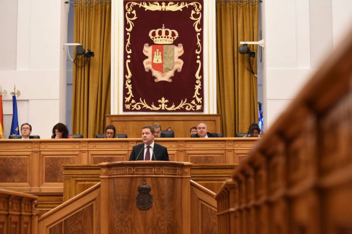 García-Page invita al Grupo Parlamentario Popular a superar el complejo de que “España no es suya” y de que hace dos años “perdieron las elecciones”