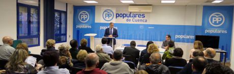 Ángel Mariscal presenta a los afiliados los logros conseguidos en sus dos primeros años al frente del Gobierno en el Ayuntamiento de Cuenca