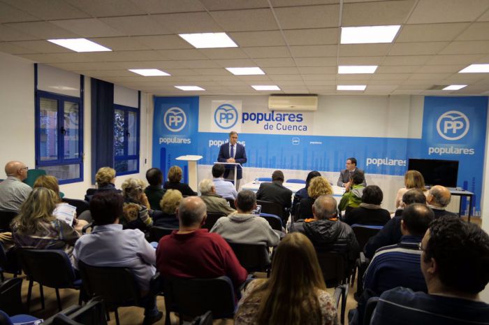 Ángel Mariscal presenta a los afiliados los logros conseguidos en sus dos primeros años al frente del Gobierno en el Ayuntamiento de Cuenca