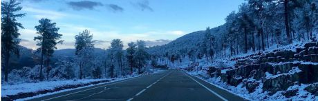 Diputación actúa por la nieve en 37 tramos de carreteras de la provincia con un total de 18 vehículos