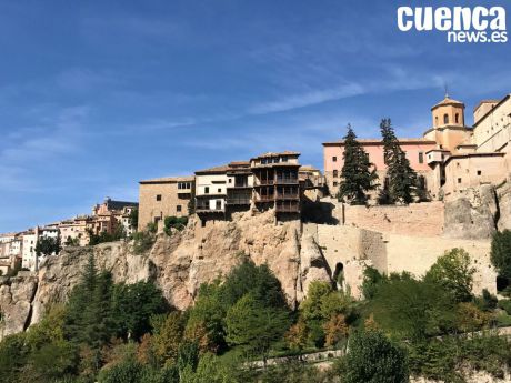 Las Casas Colgadas se iluminarán de color rojo con motivo del Año Nuevo Chino y el Año del Turismo UE-China