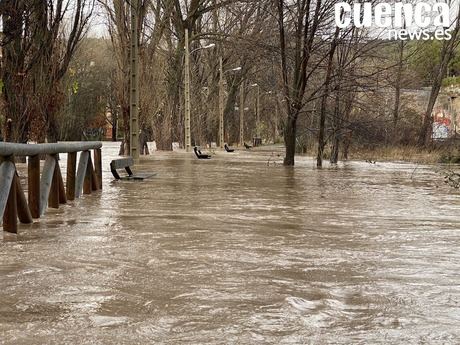 Precaución en Cuenca: cortados varios accesos al río Júcar por el incremento del caudal