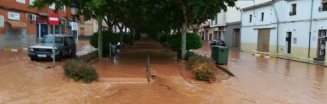 El agua anega las calles de Motilla del Palancar por segunda vez en dos días