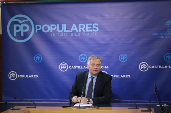 Cañizares critica que el Gobierno de Page vea normal los escándalos con las oposiciones médicas en Castilla-La Mancha