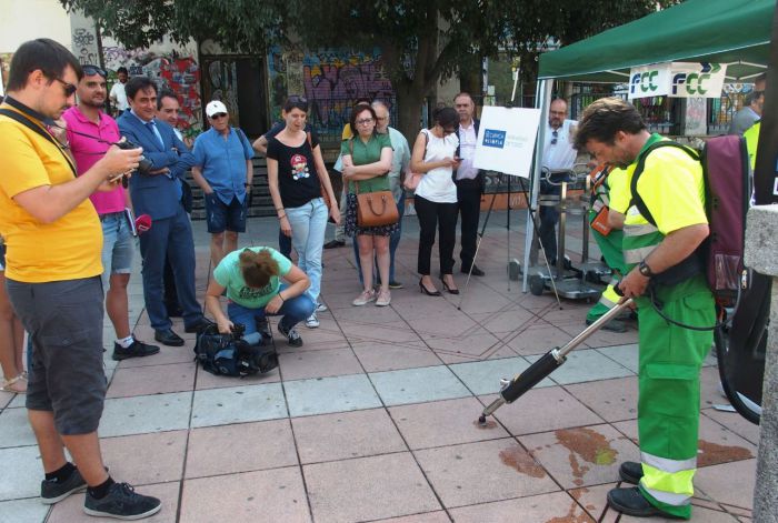 Nueva maquinaria y material para el Servicio de Limpieza que espera ser más eficaz y silencioso