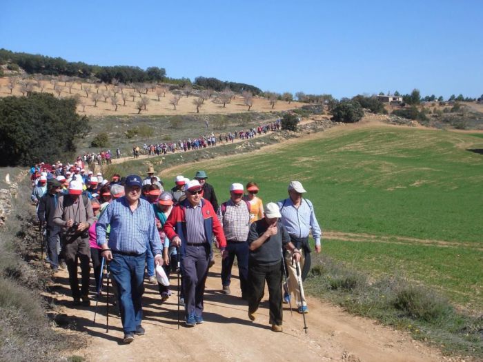 Más de 1.400 mayores han participado hasta el momento en el progra-ma de Rutas Senderistas del Gobierno de Castilla-La Mancha
