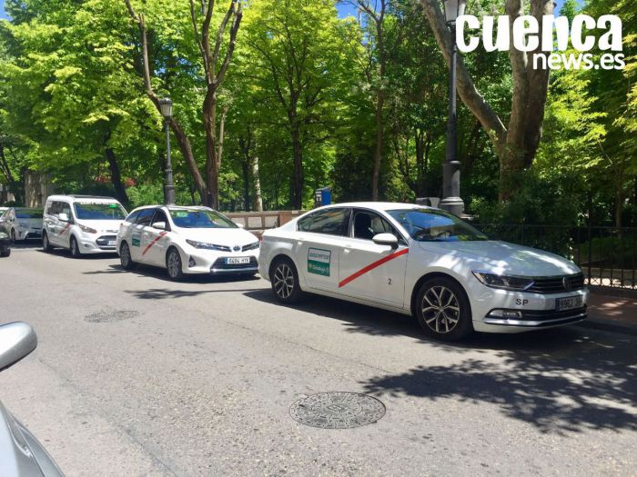 Los taxistas de Cuenca harán un paro diario de una hora mientras haya huelga