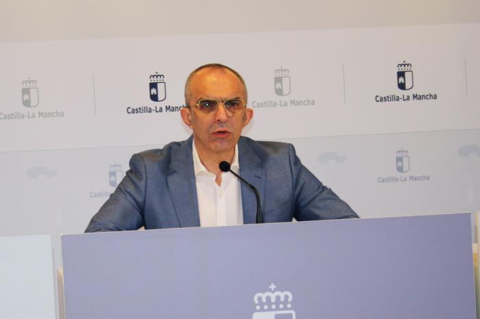El director general de Salud Pública, Juan Camacho, informa, en la sala de Prensa de la Consejería de Sanidad, sobre la incidencia del contagio por coronavirus en Castilla-La Mancha.