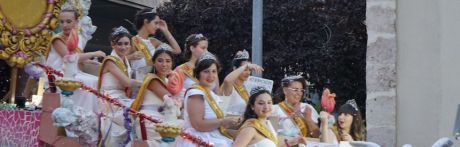 Deporte, diversión y color en el desfile de carrozas de San Julián 2018