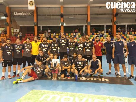 Un imparable Liberbank Cuenca conquista el Trofeo San Julián (34-20)