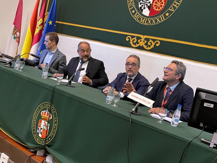 La UCLM recibe a un centenar de docentes de Ingeniería Mecánica y de Vehículos