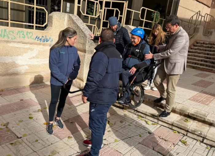 Educación destaca en ASPAYM Cuenca el potencial inclusivo de la silla Joëlette