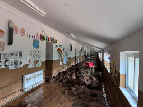 Educación cifra en un mes la limpieza del colegio de Buenache de Alarcón tras la DANA