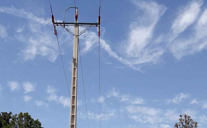 La Junta denuncia a la eléctrica propietaria de la torres en Portalrubio de Guadamejud