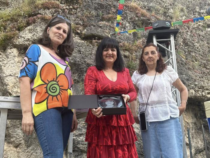 Tiradores Bajos inaugura sus fiestas en honor al Cristo del Amparo con el pregón de Raquel Carrascosa