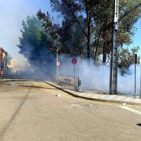 Controlado un incendio en Nohales a pocos metros de las viviendas