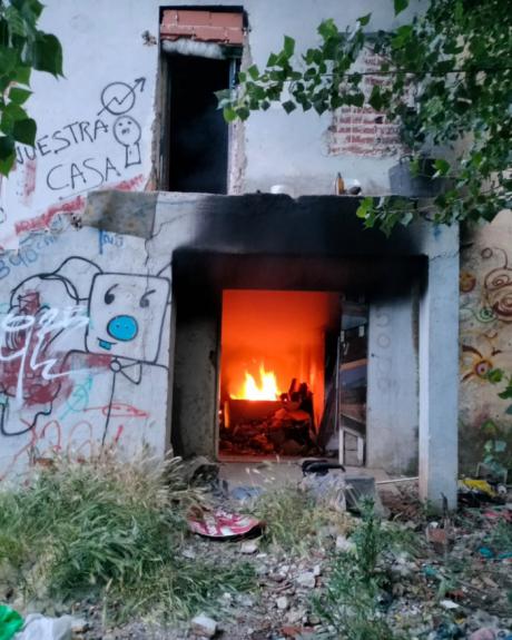 Nuevo incendio en un edificio abandonado junto al camino del Terminillo
 
 