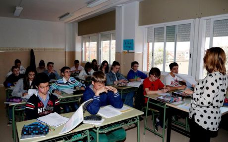 El PSOE subraya que se mantienen escuelas rurales abiertas “incluso con sólo 2 alumnos”