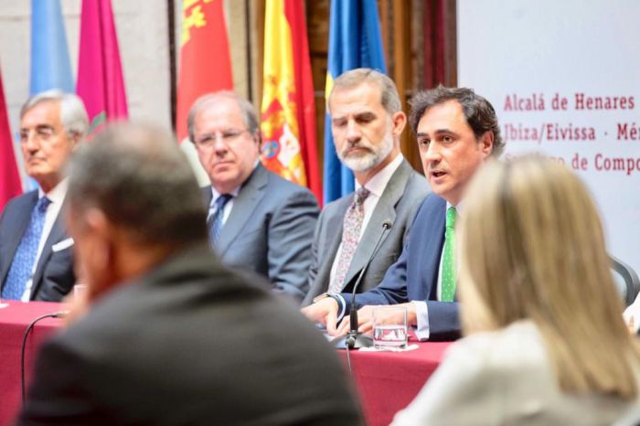 Ángel Mariscal destaca ante el Rey Felipe VI la defensa y promoción del Patrimonio del Grupo