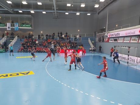 Derrota placentera de un Liberbank Cuenca que, pese a su derrota, jugará la fase de grupos de la Copa EHF (32-25)