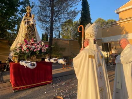 La Virgen del Carmen recorre las inmediaciones del convento de las Carmelitas Descalzas de Cuenca en su festividad