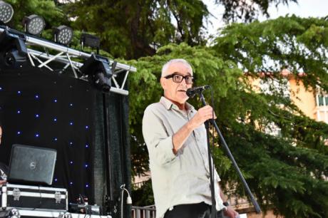 El barrio de La Paz da comienzo a sus fiestas con el pregón del escritor Juan Soria Palacios