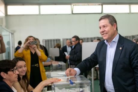 Para Page, "votar es la mejor lección para todos los que buscan deteriorar sistema democrático"
