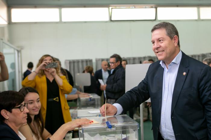 Para Page, 'votar es la mejor lección para todos los que buscan deteriorar sistema democrático'