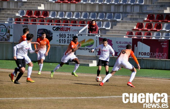 Esperanzadora y vital victoria del Conquense ante el Peralada (1-0)