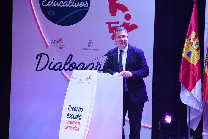 García-Page anuncia la convocatoria de 1.100 plazas en educación para el próximo año