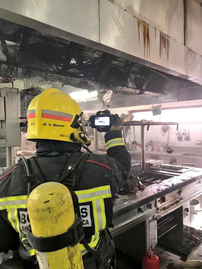 Evacuados los 240 huéspedes del Hotel Torremangana tras declarase un incendio en su cocina