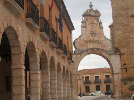 El Ayuntamiento de San Clemente multará a quien deje comida en la calle