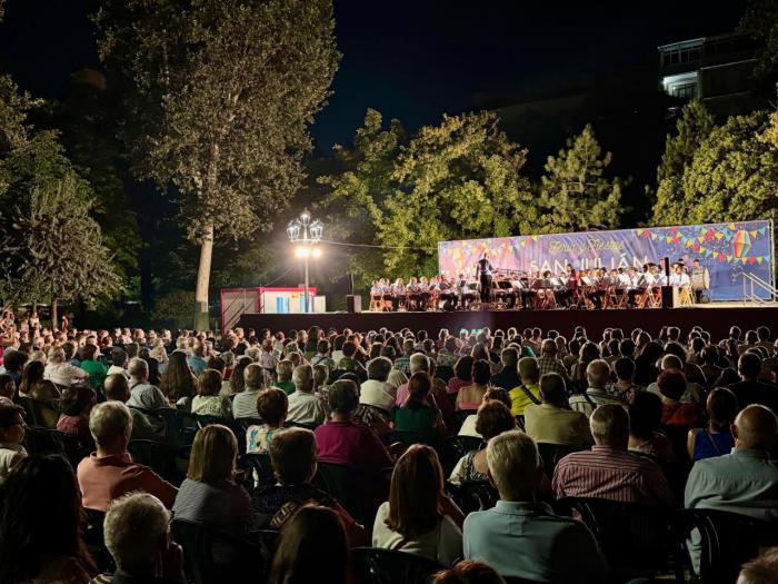 La Banda Municipal de Música de Cuenca emociona al público en el Parque de San Julián