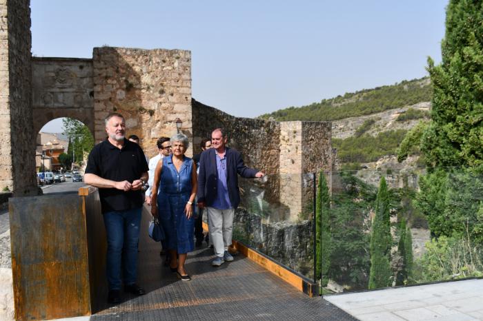 Fernández destaca el compromiso del Gobierno con el turismo y el patrimonio de Cuenca