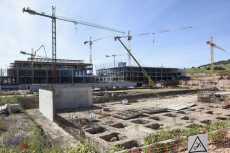 Para el consejero de Sanidad hablar de la paralización del nuevo hospital de Cuenca es un desatino