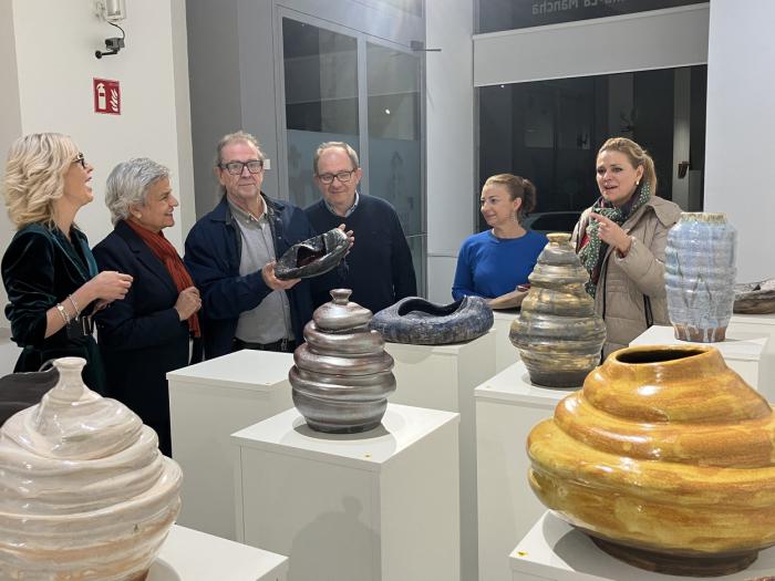 Luis del Castillo celebra sus 70 años con la exposición ‘Cerámicas’ en Cuenca