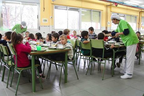 La Junta abrirá los comedores escolares en Navidad a más de 3.500 alumnas y alumnos de familias en situación desfavorecida