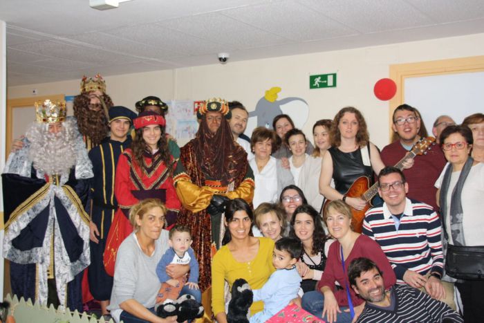 Los Reyes Magos no han faltado a su cita con los niños ingresados en la planta de Pediatría del Hospital Virgen de la Luz de Cuenca