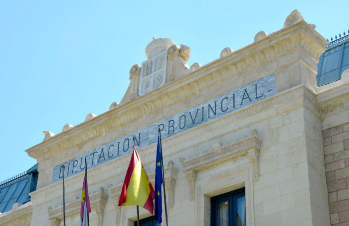 Los Bomberos le piden a la Diputación que los equipare con resto de personal de la institución