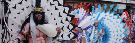 Cuenca celebra el Carnaval con un colorido y multitudinario desfile