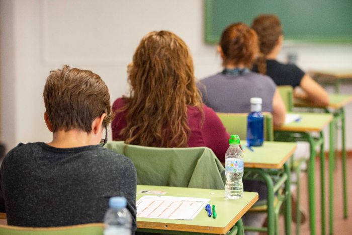 Se aplazan las oposiciones de docentes a secundaria a 2021
