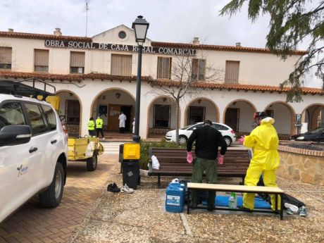 Geacam, de extinguir incendios forestales a desinfectar en el medio rural