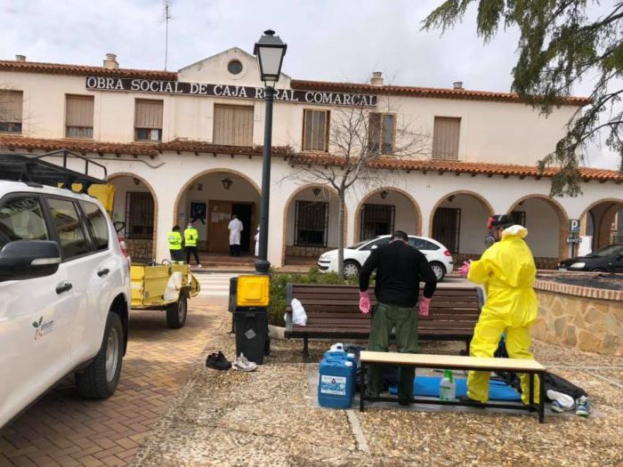 Geacam, de extinguir incendios forestales a desinfectar en el medio rural