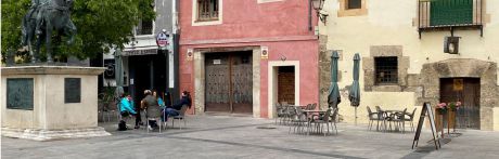 La lluvia y la incertidumbre dejan cerrados muchos bares de Cuenca