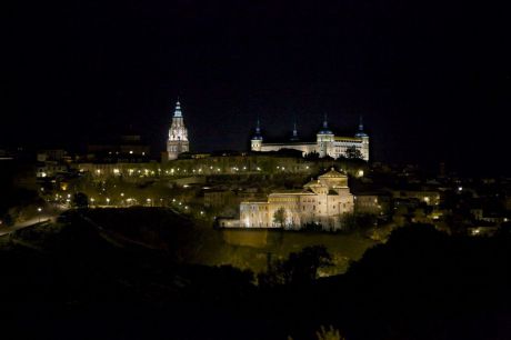 Toledo se suma al Día Mundial de la ELA iluminando de verde sus monumentos más emblemáticos