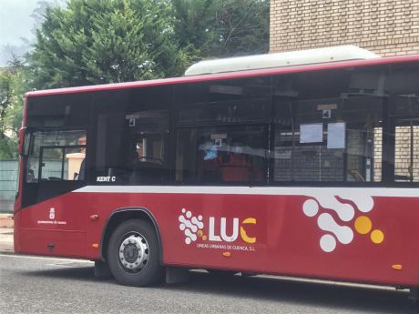 El servicio de autobús urbano reduce sus frecuencias de lunes a viernes a partir de este lunes