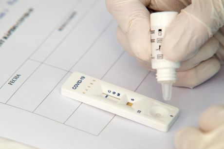 Practicadas las pruebas PCR a los jóvenes confinados de Villamayor de Santiago
