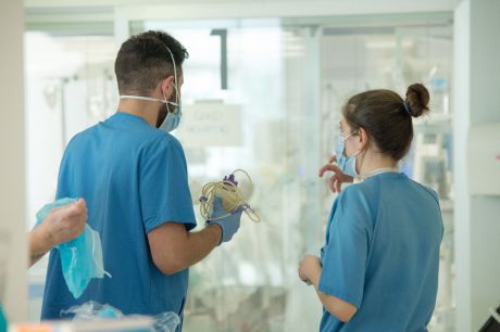 Desciende el número de pacientes hospitalizados por infección de coronavirus en Castilla-La Mancha